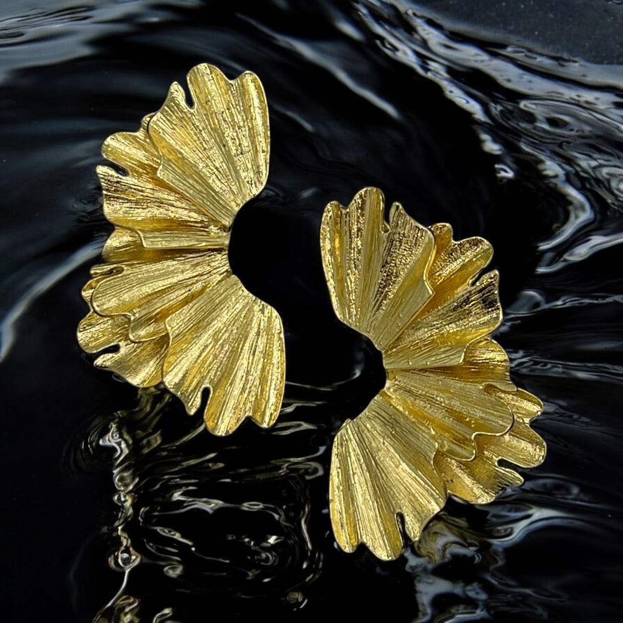 Golden Althea Earrings