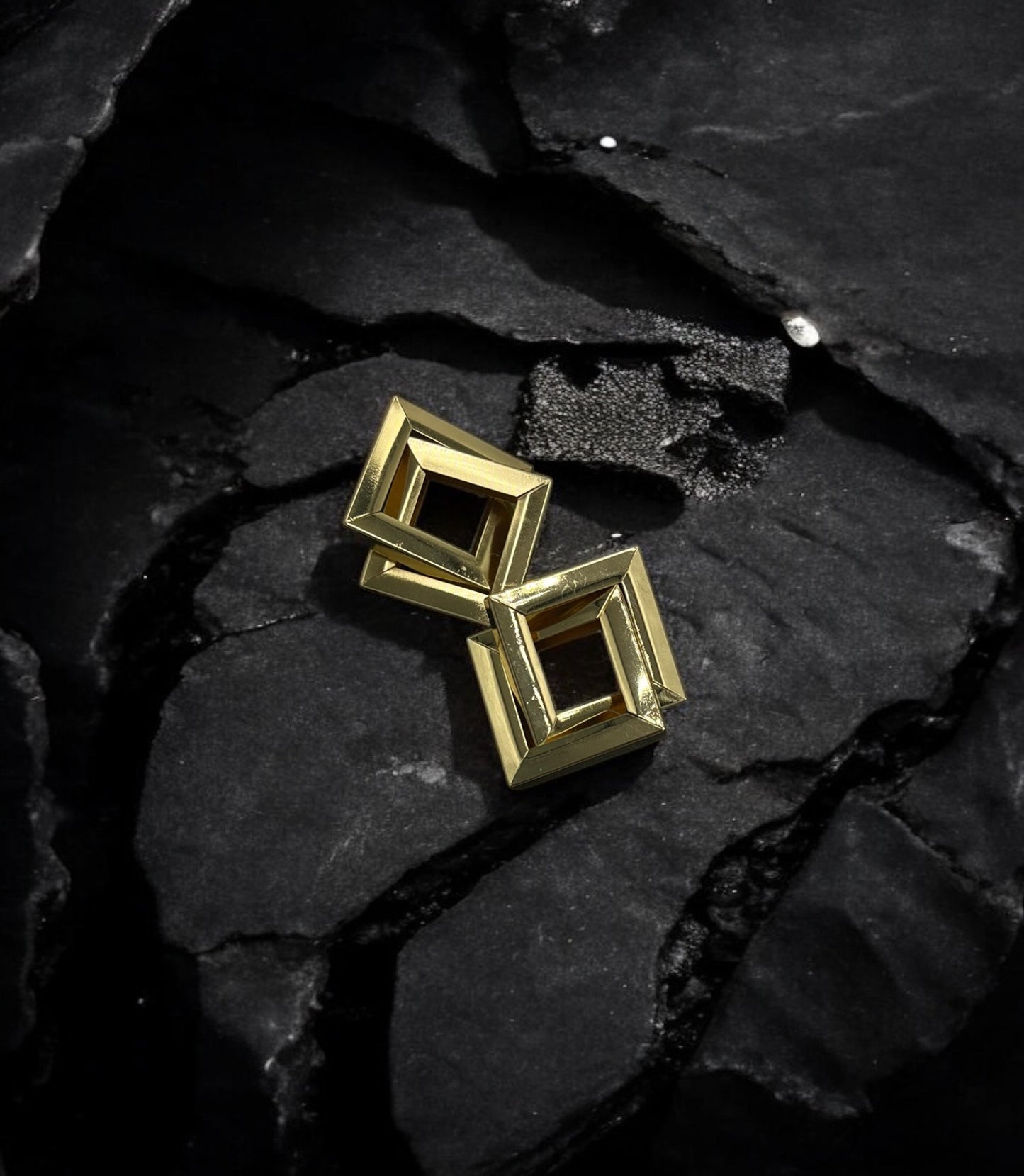 Golden Ariana earrings